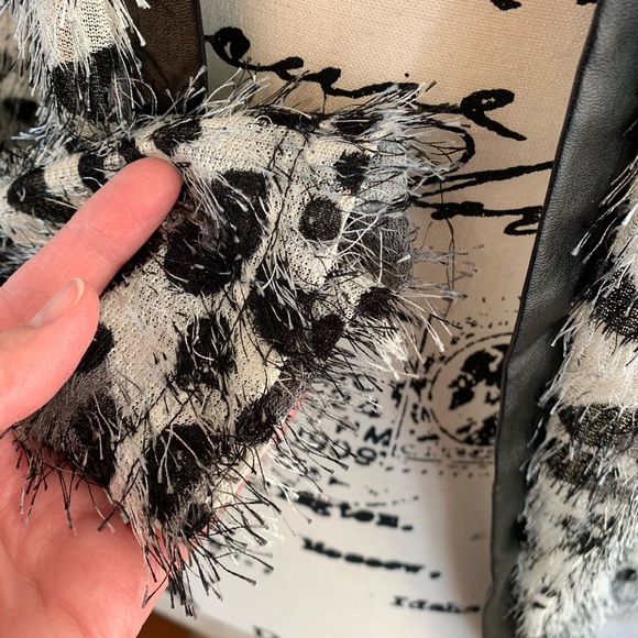 Extra Belleza Faux Leather Trim Animal Print Jacket Fashion M - Picture 6 of 16